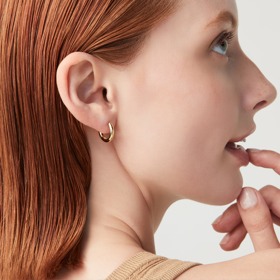 Small Huggie Hoop Earrings in 18k gold over sterling silver, 15mm