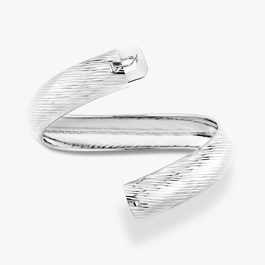 Diamond-Cut Round Flexible Bangle in Sterling Silver