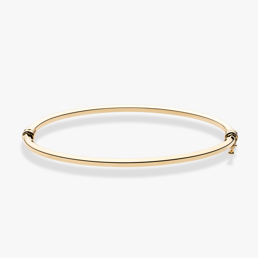 Oval Hinged Bangle in 18k gold over sterling silver